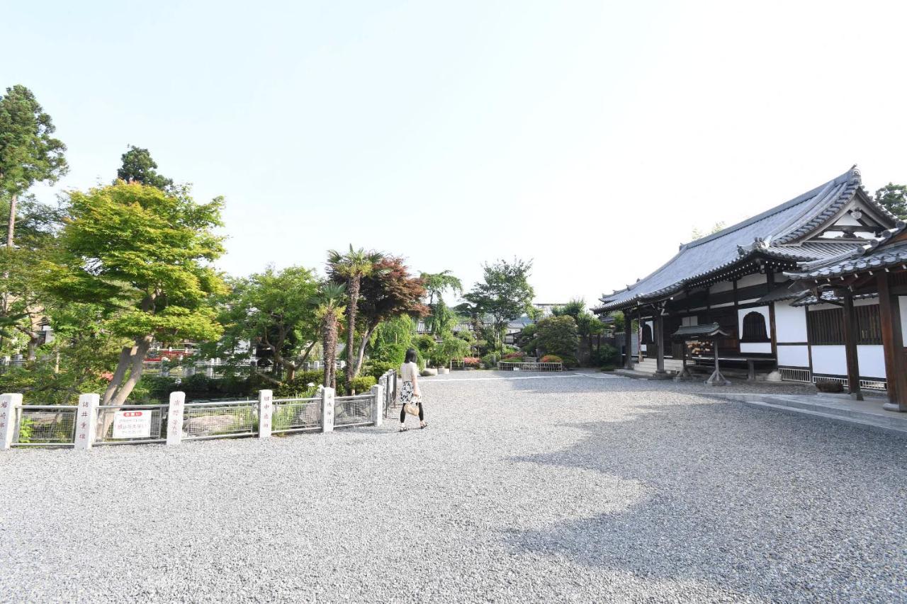 お一人様大歓迎乳幼児不可12歳から可丸ごと貸切りではない部屋の素泊まり静かな方無料wifi Irumagawa Buitenkant foto